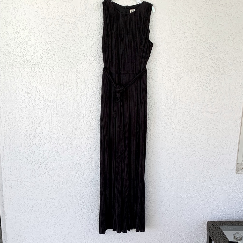 Anne Klein Belted Elegant Black Jumpsuit Size 6